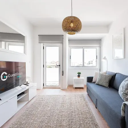 Guestready - Retreat With A Balcony Apartment